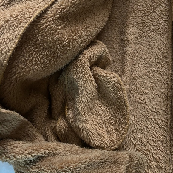 Teddy/Fuzzy Jacket - Picture 2 of 4